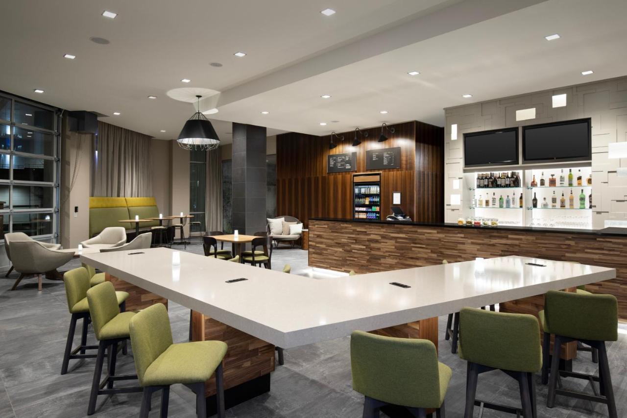 Courtyard By Marriott Nanaimo Hotell Exteriör bild